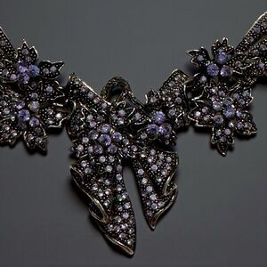 Vintage Elegant Ribbon Bow Floral Purple Rhinestones Necklace